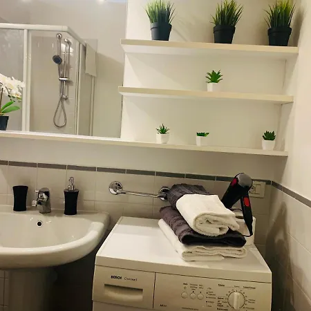 Cozy Center Apartment *